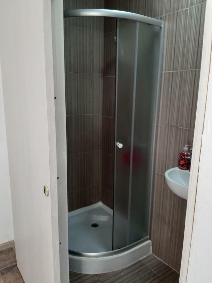 Новая Квартира Apartment Odesa Exterior photo